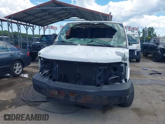 2008 Chevrolet City Express Cargo с VIN 1GCHG35K781184353, выставлен на аукционе IAAI как лот 43075467 с пробегом 305 080 миль миль и . История ставок и продаж доступна на DreamBid. Изображение 12.