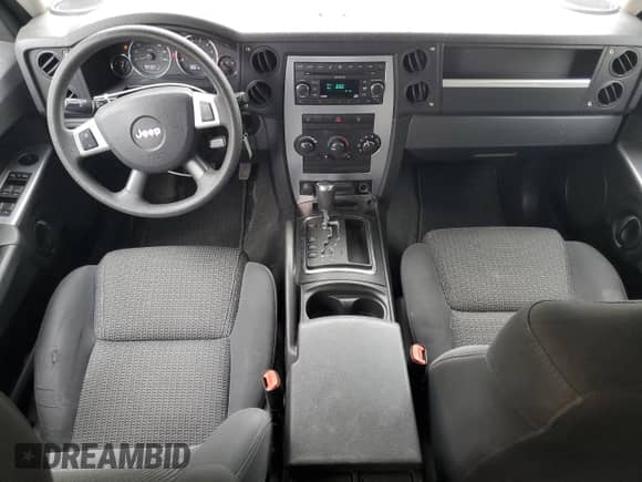 2008 Jeep Commander Sport с VIN 1J8HG48K58C149244, выставлен на аукционе Copart как лот 70517985 с пробегом 167 587 миль миль и Списание • Salvage title. История ставок и продаж доступна на DreamBid. Изображение 8.