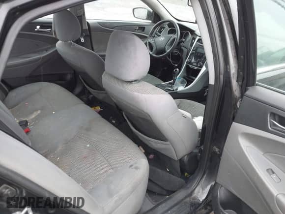 2012 Hyundai Sonata GLS z VIN 5NPEB4ACXCH502750, wystawiony jako IAAI lot #43444268 z przebiegiem 188 861 mil mil oraz . Historia ofert i sprzedaży dostępna na DreamBid. Obrazek 8.