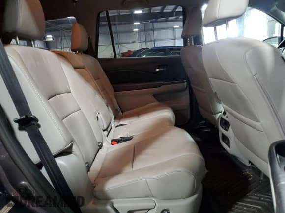 2016 Honda Pilot EX-L z VIN 5FNYF6H53GB013535, wystawiony jako Copart lot #68386585 z przebiegiem 99 756 mil mil oraz Szkoda całkowita • Salvage title. Historia ofert i sprzedaży dostępna na DreamBid. Obrazek 11.