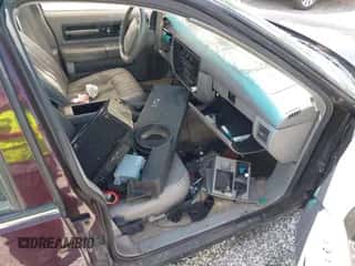 1995 Chevrolet Caprice z VIN 1G1BL52P1SR136345, wystawiony jako IAAI lot #42295367 z przebiegiem 37 725 mil mil oraz . Historia ofert i sprzedaży dostępna na DreamBid. Obrazek 5.