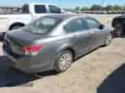 2010 Honda Accord LX z VIN 1HGCP2F36AA030221, wystawiony jako IAAI lot #43351933 z przebiegiem 231 615 mil mil oraz . Historia ofert i sprzedaży dostępna na DreamBid. Obrazek 4.