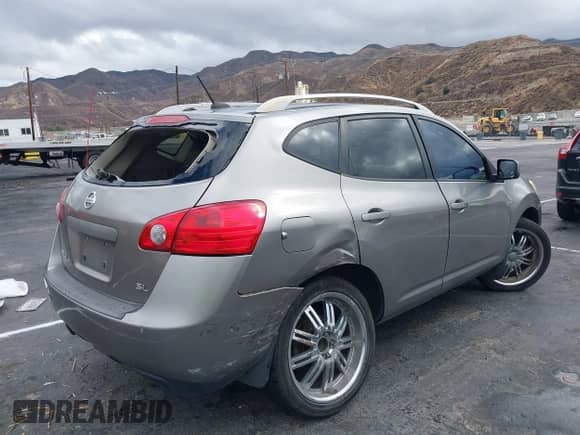 2008 Nissan Rogue S with VIN JN8AS58T48W001367, listed as a IAAI auction lot 43459668 with 189,199 mi miles and . Bid and sale history available at DreamBid. Image 4.