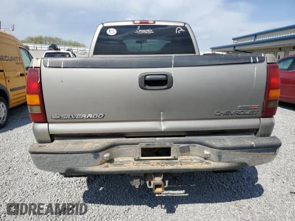 2002 Chevrolet Silverado 2500HD LT с VIN 1GCHK29152E126591, выставлен на аукционе Copart как лот 53451405 с пробегом Не указан миль и Списание • Salvage title. История ставок и продаж доступна на DreamBid. Изображение 6.