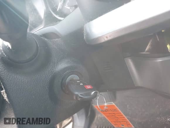 2017 Toyota Tacoma SR5 with VIN 3TMCZ5AN0HM102398, listed as a IAAI auction lot 43141321 with 136,440 mi miles and . Bid and sale history available at DreamBid. Image 11.
