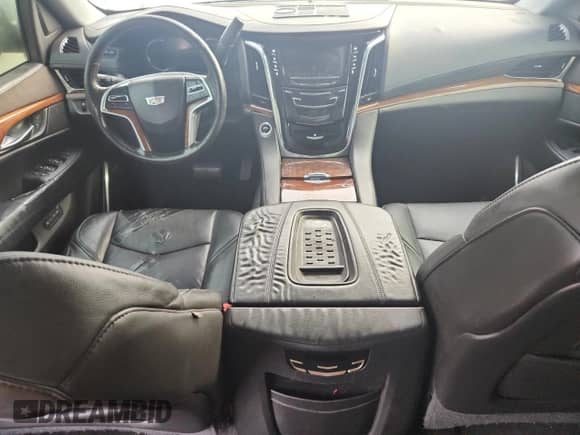 2016 Cadillac Escalade ESV Premium Collection с VIN 1GYS3JKJ5GR105077, выставлен на аукционе Copart как лот 69497525 с пробегом 141 339 миль миль и Списание • Salvage title. История ставок и продаж доступна на DreamBid. Изображение 8.