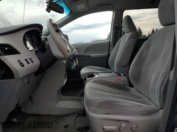 2013 Toyota Sienna LE AAS with VIN 5TDKK3DC5DS395885, listed as a Copart auction lot 82605275 with 216,957 mi miles and Salvage title. Bid and sale history available at DreamBid. Image 7.