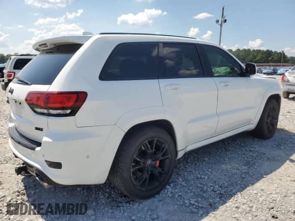 2017 Jeep Grand Cherokee SRT z VIN 1C4RJFDJXHC738652, wystawiony jako Copart lot #61984665 z przebiegiem 108 202 mil mil oraz Szkoda całkowita • Salvage title. Historia ofert i sprzedaży dostępna na DreamBid. Obrazek 3.
