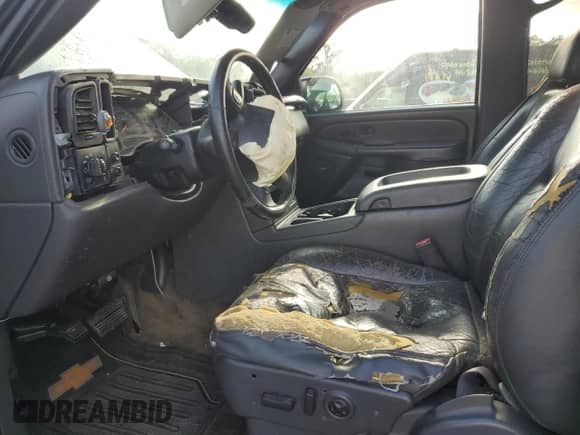 2003 Chevrolet Avalanche с VIN 3GNEC13T33G228297, выставлен на аукционе Copart как лот 69616165 с пробегом Не указан миль и Списание • Salvage title. История ставок и продаж доступна на DreamBid. Изображение 7.