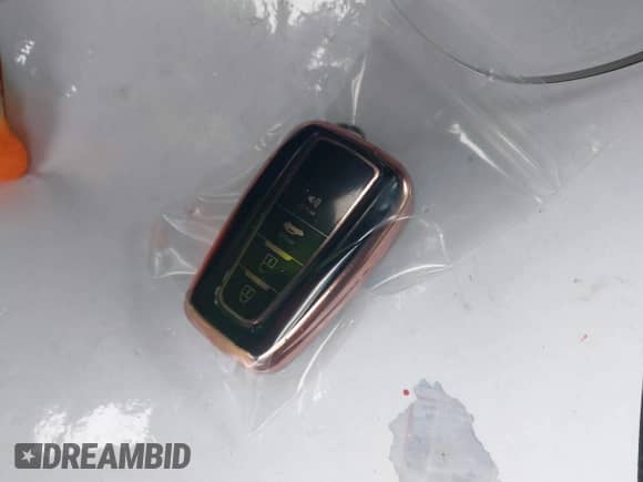 2021 Toyota Camry SE z VIN 4T1T11AK7MU616062, wystawiony jako IAAI lot #43426966 z przebiegiem 96 436 mil mil oraz . Historia ofert i sprzedaży dostępna na DreamBid. Obrazek 11.