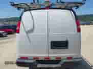 2016 Chevrolet Express Cargo z VIN 1GCWGAFF1G1297856, wystawiony jako IAAI lot #42540588 z przebiegiem 170 515 mil mil oraz . Historia ofert i sprzedaży dostępna na DreamBid. Obrazek 16.