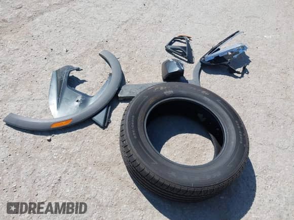 2019 Chevrolet Blazer with VIN 3GNKBBRA1KS696641, listed as a IAAI auction lot 43063365 with 74,308 mi miles and . Bid and sale history available at DreamBid. Image 12.