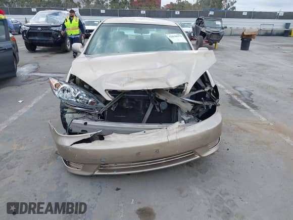 2005 Toyota Camry STD с VIN JTDBE32K453001586, выставлен на аукционе IAAI как лот 42838279 с пробегом 163 824 миль миль и . История ставок и продаж доступна на DreamBid. Изображение 6.