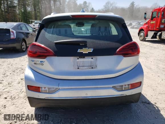 2018 Chevrolet Bolt EV Premier z VIN 1G1FX6S03J4117760, wystawiony jako Copart lot #49595633 z przebiegiem 48 689 mil mil oraz . Historia ofert i sprzedaży dostępna na DreamBid. Obrazek 6.