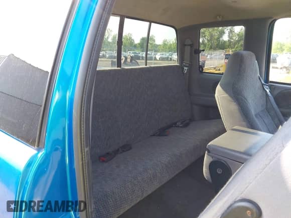 1998 Dodge 1500 с VIN 3B7HC12Z2WG170179, выставлен на аукционе IAAI как лот 42431030 с пробегом 160 204 миль миль и . История ставок и продаж доступна на DreamBid. Изображение 8.
