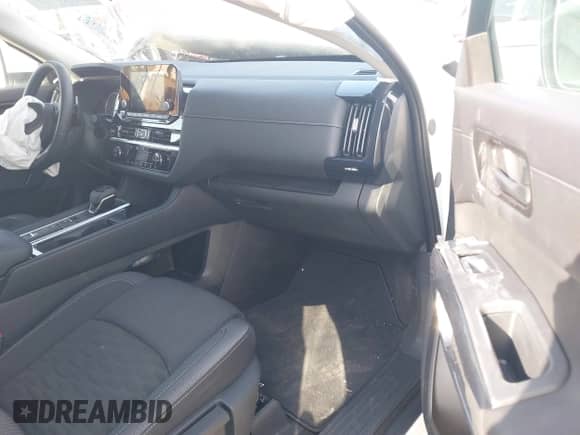 2025 Nissan Pathfinder SV с VIN 5N1DR3BA6SC227415, выставлен на аукционе IAAI как лот 41859448 с пробегом 996 миль миль и . История ставок и продаж доступна на DreamBid. Изображение 5.