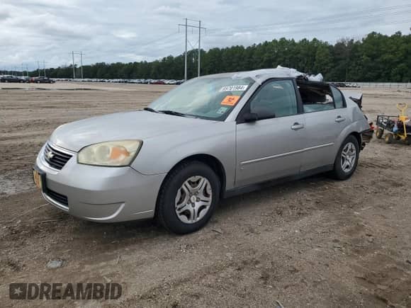 2007 Chevrolet Malibu 1LS с VIN 1G1ZS58F07F209634, выставлен на аукционе Copart как лот 69701984 с пробегом 212 128 миль миль и Списание • Salvage title. История ставок и продаж доступна на DreamBid. Изображение 1.