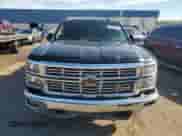 2015 Chevrolet Silverado 1500 LT z VIN 1GCVKRECXFZ265441, wystawiony jako Copart lot #86283055 z przebiegiem 181 350 mil mil oraz Czysty tytuł • Clean title. Historia ofert i sprzedaży dostępna na DreamBid. Obrazek 5.