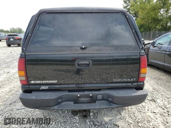2002 Chevrolet Silverado 1500HD LT с VIN 1GCGK13U02F232577, выставлен на аукционе Copart как лот 66970604 с пробегом Не указан миль и Списание • Salvage title. История ставок и продаж доступна на DreamBid. Изображение 6.