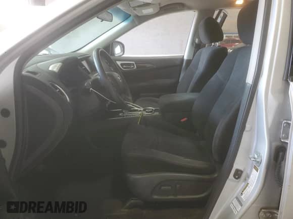 2014 Nissan Pathfinder SL with VIN 5N1AR2MM5EC649720, listed as a Copart auction lot 70483095 with 159,950 mi miles and Clean title. Bid and sale history available at DreamBid. Image 7.