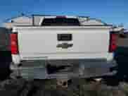 2019 Chevrolet Silverado 2500HD Work Truck z VIN 1GC1KREG7KF124470, wystawiony jako Copart lot #82181094 z przebiegiem 128 984 mil mil oraz Szkoda całkowita • Salvage title. Historia ofert i sprzedaży dostępna na DreamBid. Obrazek 6.