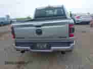 2020 Ram 1500 Lone Star z VIN 1C6SRFFT5LN184997, wystawiony jako IAAI lot #42310591 z przebiegiem 81 155 mil mil oraz . Historia ofert i sprzedaży dostępna na DreamBid. Obrazek 16.