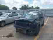 2017 Jeep Renegade Latitude с VIN ZACCJABB5HPG61186, выставлен на аукционе IAAI как лот 42687383 с пробегом 106 100 миль миль и . История ставок и продаж доступна на DreamBid. Изображение 2.
