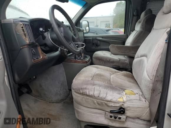 2003 Chevrolet Express Cargo YF7 Upfitter с VIN 1GBFG15T331146474, выставлен на аукционе Copart как лот 86816635 с пробегом 257 030 миль миль и Чистый • Clean title. История ставок и продаж доступна на DreamBid. Изображение 7.