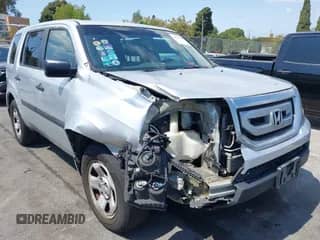2009 Honda Pilot LX with VIN 5FNYF38219B025285, listed as a IAAI auction lot 43193641 with 120,873 mi miles and . Bid and sale history available at DreamBid. Image 1.