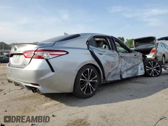 2019 Toyota Camry LE с VIN 4T1B11HK6KU210594, выставлен на аукционе Copart как лот 66894775 с пробегом Не указан миль и Списание • Salvage title. История ставок и продаж доступна на DreamBid. Изображение 3.