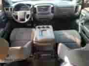 2017 Chevrolet Silverado 1500 LT z VIN 3GCPCREH6HG364570, wystawiony jako Copart lot #52647185 z przebiegiem 132 473 mil mil oraz Szkoda całkowita • Salvage title. Historia ofert i sprzedaży dostępna na DreamBid. Obrazek 8.