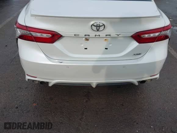 2018 Toyota Camry XSE с VIN 4T1BZ1HK0JU005263, выставлен на аукционе IAAI как лот 43258182 с пробегом 71 590 миль миль и . История ставок и продаж доступна на DreamBid. Изображение 18.