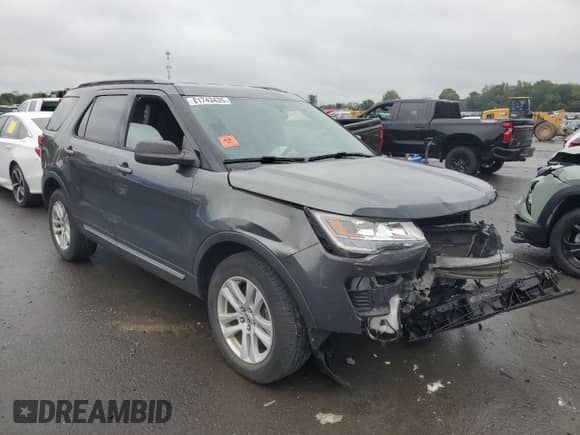 2018 Ford Explorer XLT with VIN 1FM5K8D8XJGA75694, listed as a Copart auction lot 81743435 with Not provided miles and Salvage title. Bid and sale history available at DreamBid. Image 4.