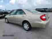 2002 Toyota Camry LE z VIN JTDBE32K020068442, wystawiony jako Copart lot #85160605 z przebiegiem Nie podano mil oraz Szkoda całkowita • Salvage title. Historia ofert i sprzedaży dostępna na DreamBid. Obrazek 2.