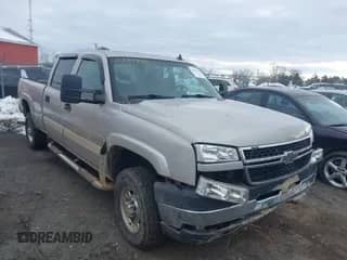 2006 Chevrolet Silverado 2500HD LT3 с VIN 1GCHK23D56F159755, выставлен на аукционе IAAI как лот 41299166 с пробегом 377 183 миль миль и . История ставок и продаж доступна на DreamBid. Изображение 1.
