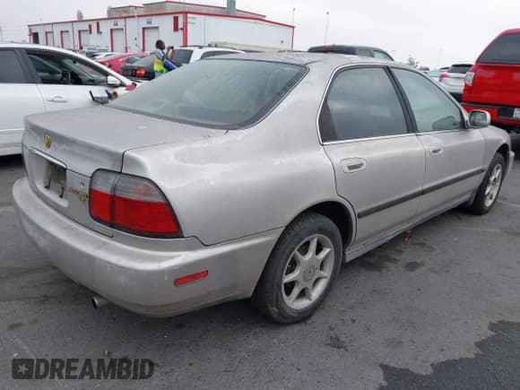 1997 Honda Accord LX with VIN 1HGCD5639VA235757, listed as a IAAI auction lot 43146816 with 254,329 mi miles and . Bid and sale history available at DreamBid. Image 4.