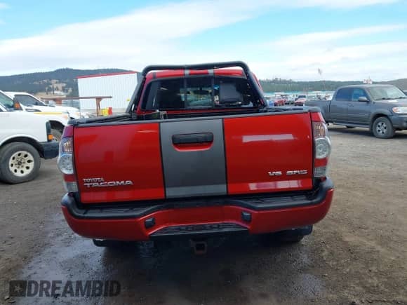 2010 Toyota Tacoma с VIN 5TEUU4EN6AZ729784, выставлен на аукционе IAAI как лот 43399917 с пробегом 95 222 миль миль и . История ставок и продаж доступна на DreamBid. Изображение 17.