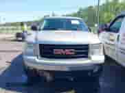 2007 GMC Sierra 1500 SLE1 z VIN 3GTEC13C37G538920, wystawiony jako IAAI lot #42188019 z przebiegiem 262 302 mil mil oraz . Historia ofert i sprzedaży dostępna na DreamBid. Obrazek 12.