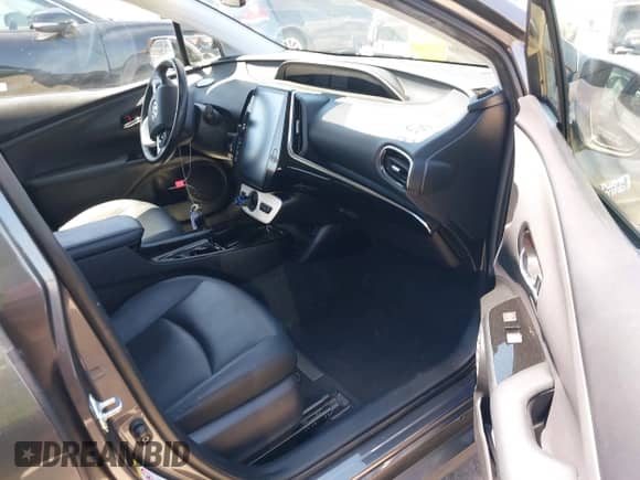 2019 Toyota Prius Plus с VIN JTDKARFP7K3119373, выставлен на аукционе IAAI как лот 42608013 с пробегом 61 994 миль миль и . История ставок и продаж доступна на DreamBid. Изображение 5.