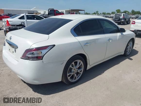 2014 Nissan Maxima SV with VIN 1N4AA5AP9EC469934, listed as a IAAI auction lot 42881172 with 152,670 mi miles and . Bid and sale history available at DreamBid. Image 4.