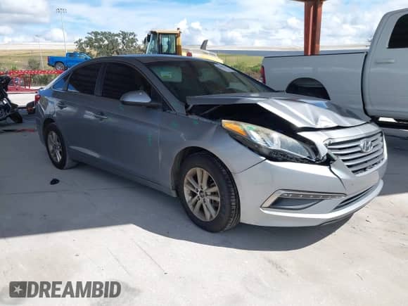 2015 Hyundai Sonata SE with VIN 5NPE24AF6FH126868, listed as a IAAI auction lot 43402153 with 140,233 mi miles and . Bid and sale history available at DreamBid. Image 1.