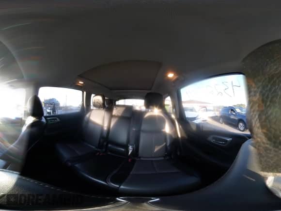 2019 Nissan Pathfinder SL с VIN 5N1DR2MM7KC650022, выставлен на аукционе IAAI как лот 43227519 с пробегом 123 684 миль миль и . История ставок и продаж доступна на DreamBid. Изображение 18.