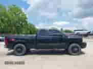 2010 Chevrolet Silverado 1500 LT z VIN 1GCSKSE38AZ281530, wystawiony jako IAAI lot #42364807 z przebiegiem 166 006 mil mil oraz . Historia ofert i sprzedaży dostępna na DreamBid. Obrazek 13.