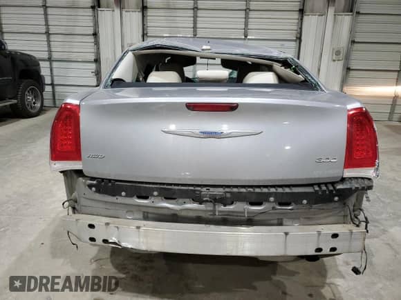 2018 Chrysler 300 Limited with VIN 2C3CCAKG5JH194613, listed as a Copart auction lot 42116955 with 138,363 mi miles and Salvage title. Bid and sale history available at DreamBid. Image 6.