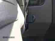 2005 Ford F-150 XLT z VIN 1FTRW12W05KE53916, wystawiony jako IAAI lot #43505117 z przebiegiem 210 647 mil mil oraz . Historia ofert i sprzedaży dostępna na DreamBid. Obrazek 11.