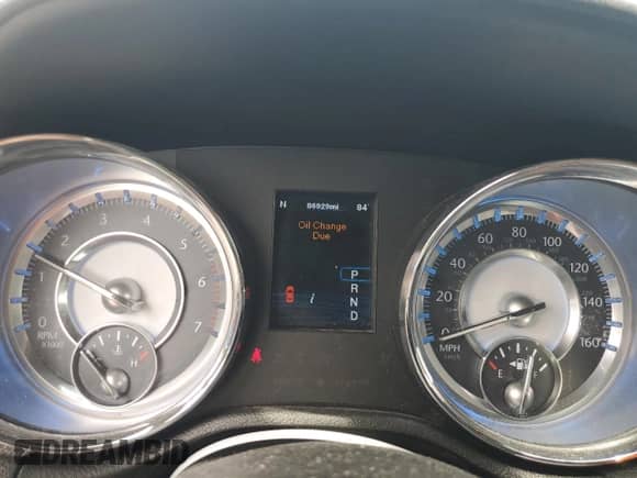 2012 Chrysler 300 C z VIN 2C3CCAET1CH288788, wystawiony jako Copart lot #66986045 z przebiegiem 86 929 mil mil oraz Szkoda całkowita • Salvage title. Historia ofert i sprzedaży dostępna na DreamBid. Obrazek 9.