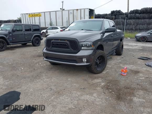 2014 Ram 1500 Express с VIN 1C6RR7KT3ES447390, выставлен на аукционе IAAI как лот 42961905 с пробегом 163 839 миль миль и . История ставок и продаж доступна на DreamBid. Изображение 2.