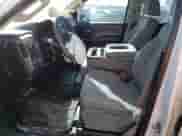 2015 Chevrolet Silverado 2500HD Work Truck z VIN 1GC2CUEG3FZ553887, wystawiony jako Copart lot #90275025 z przebiegiem 103 018 mil mil oraz Szkoda całkowita • Salvage title. Historia ofert i sprzedaży dostępna na DreamBid. Obrazek 7.