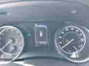 2023 Toyota Camry SE z VIN 4T1T11AK1PU092427, wystawiony jako IAAI lot #43142125 z przebiegiem 56 044 mil mil oraz . Historia ofert i sprzedaży dostępna na DreamBid. Obrazek 7.