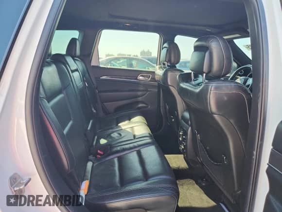 2015 Jeep Grand Cherokee SRT с VIN 1C4RJFDJ8FC639325, выставлен на аукционе Copart как лот 71431745 с пробегом 94 852 миль миль и Списание • Salvage title. История ставок и продаж доступна на DreamBid. Изображение 11.